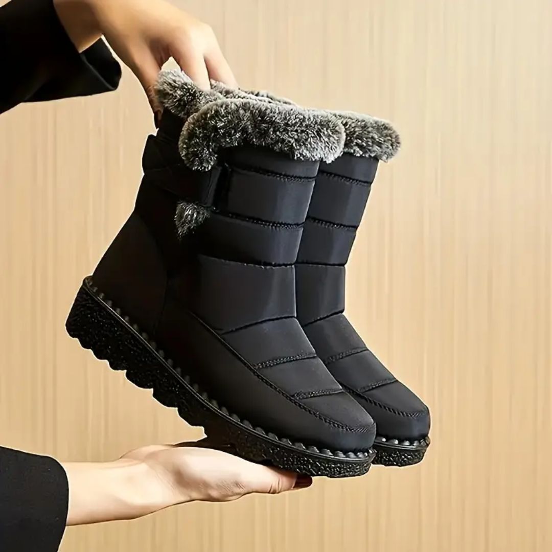 Aurora - Fleece-Lined Snow Ankle Boots