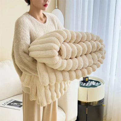 Lyvara - Luxury Plush Blanket