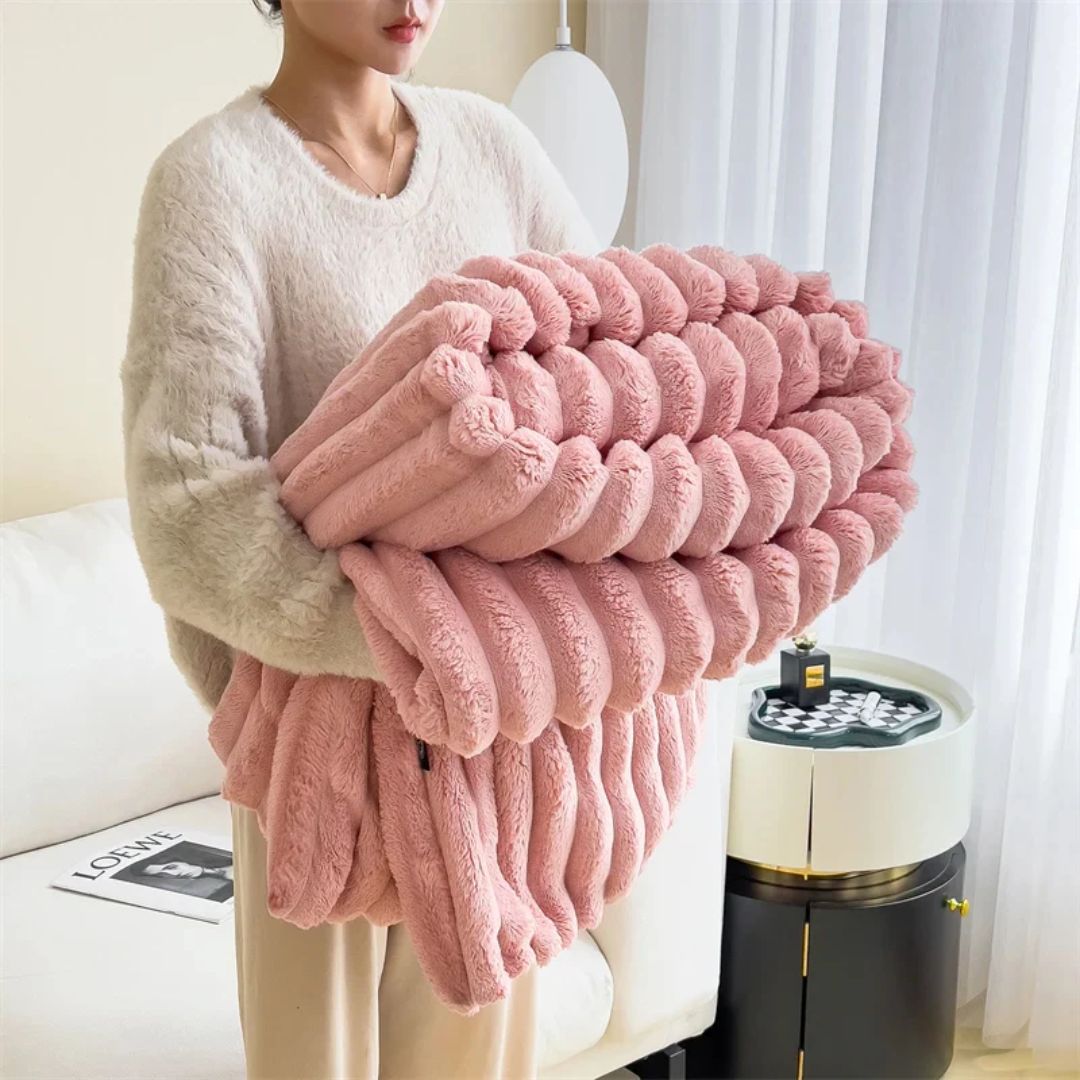 Lyvara - Luxury Plush Blanket