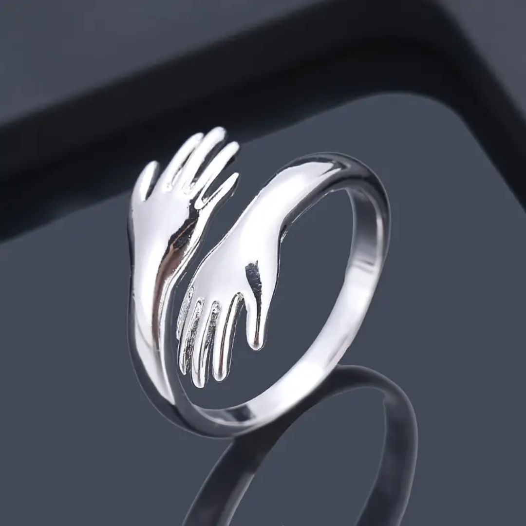 Viktorias Hug Ring